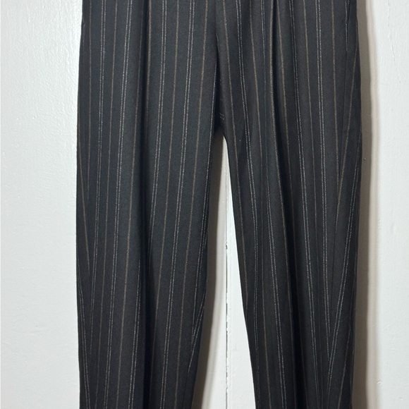 EUC Vince Black/Tan Striped Women's Cropped Pants Elastic Waist Retail $159 - Picture 5 of 9